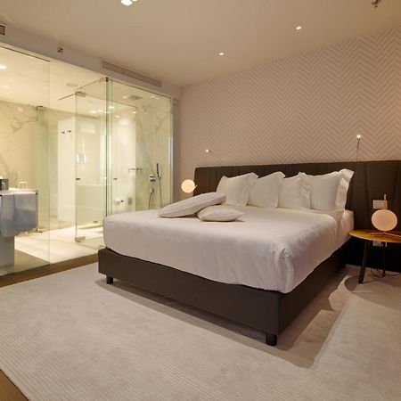 Maritim Hotel Plaza Tiranë Ngoại thất bức ảnh Deluxe Room