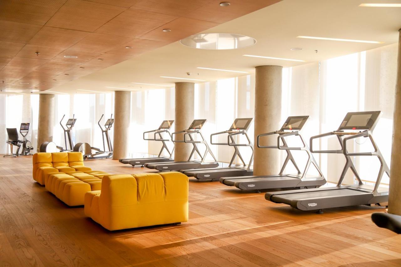 Maritim Hotel Plaza Tiranë Ngoại thất bức ảnh The gym at The Standard East Village